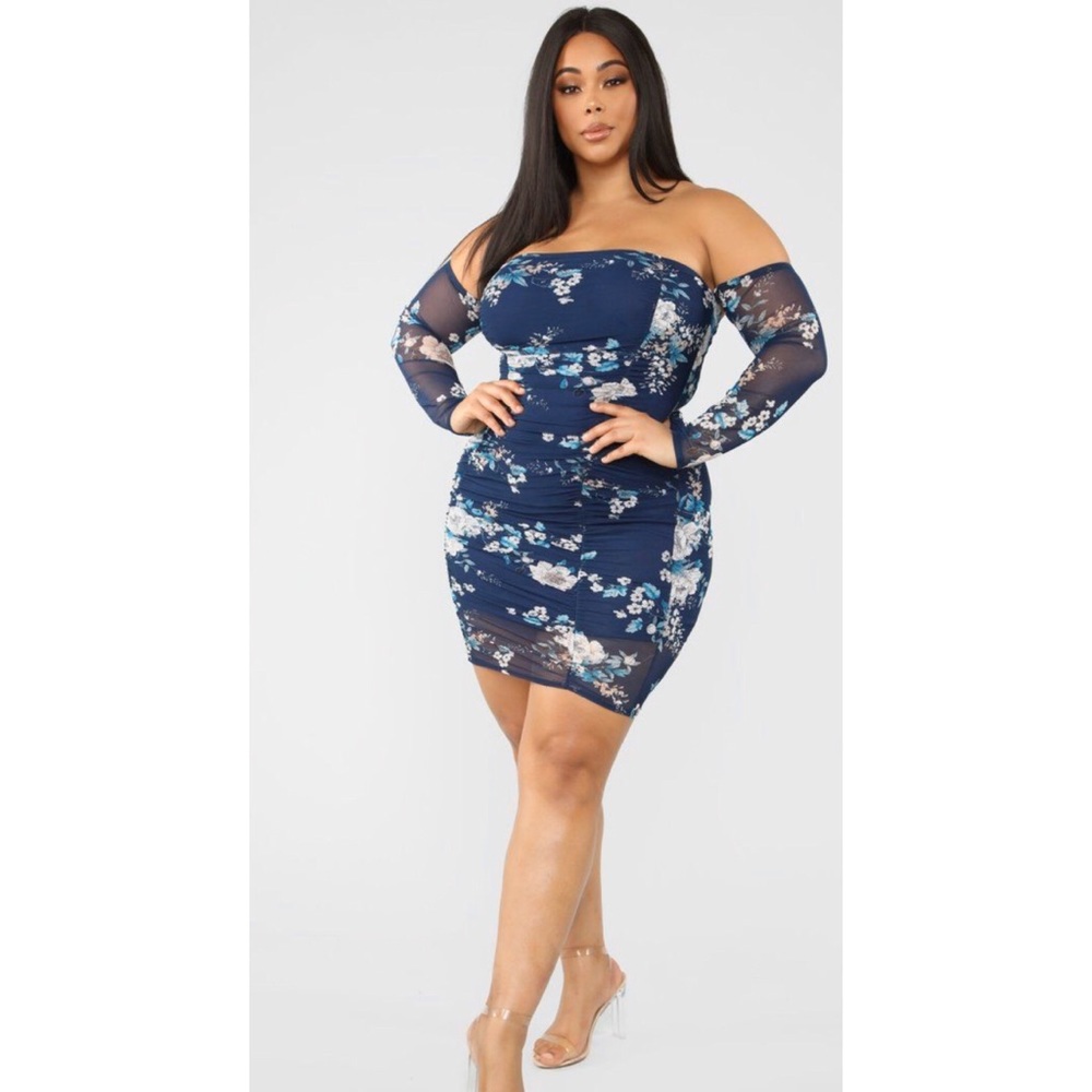 Floral Ruched Dress - Picture 3 of 3